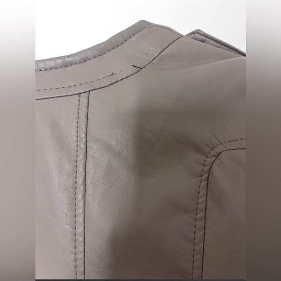 Therapy Beige Faux Leather Jacket for Women size Medium - Picture 3 of 8